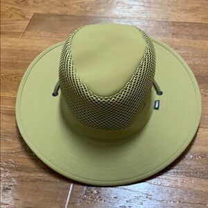 REI Hat